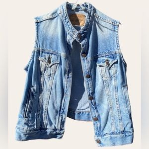 Vintage Levi’s denim vest